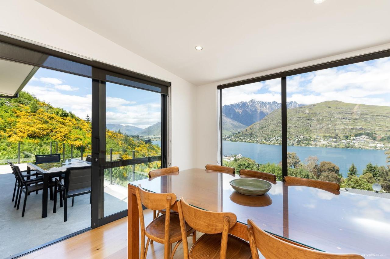 Okataina - Means Place Of Laughter, Luxury Retreat Βίλα Κουίνσταουν Εξωτερικό φωτογραφία
